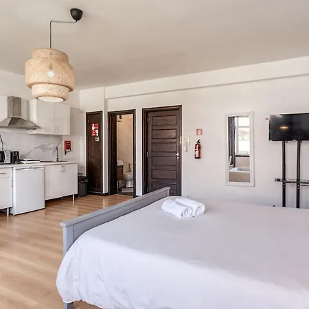Apartment Travel & Live Aliados