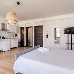 Apartment Travel & Live Aliados