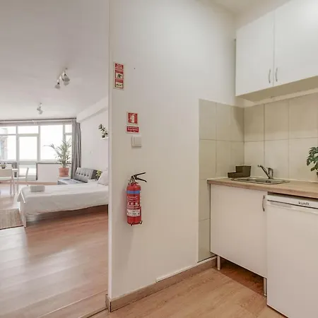 Travel & Live Aliados * Porto