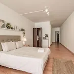 Apartamento Travel & Live Aliados Porto